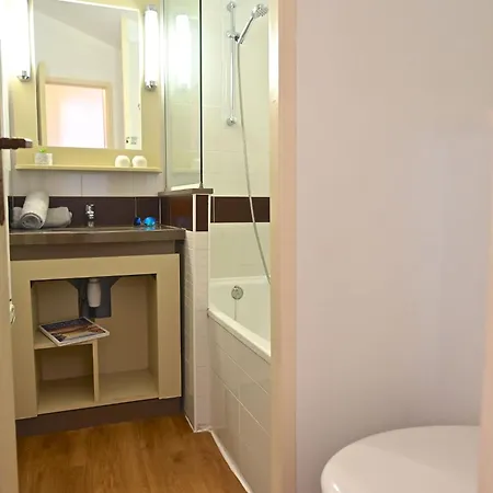 Village Cap Esterel - Le Village-67 By Interhome